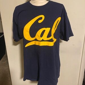 UC Berkeley Cal Bears Navy Yellow Logo Graphic Tee Size L (NWOT/Never Worn)